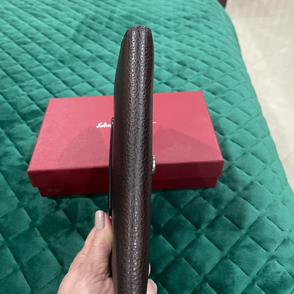 Salvador Ferragamo leather wallet - Picture 3 of 9